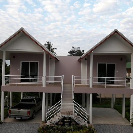 Baan Suan Geb Tawan Hotel ลพบุรี ภายนอก รูปภาพ