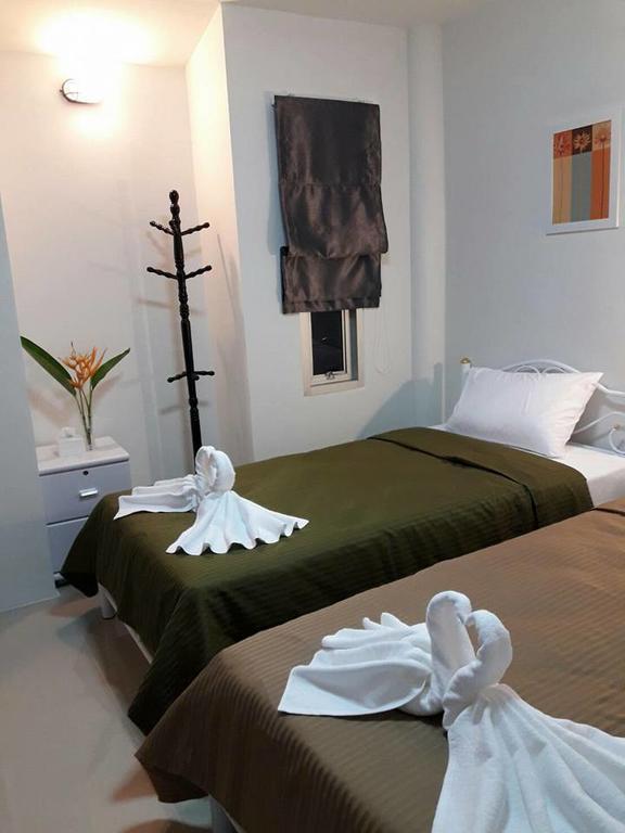 Baan Suan Geb Tawan Hotel ลพบุรี ภายนอก รูปภาพ