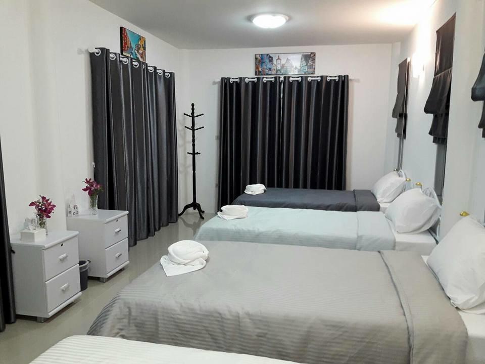 Baan Suan Geb Tawan Hotel ลพบุรี ภายนอก รูปภาพ