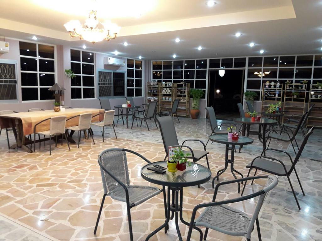 Baan Suan Geb Tawan Hotel ลพบุรี ภายนอก รูปภาพ