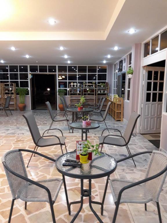 Baan Suan Geb Tawan Hotel ลพบุรี ภายนอก รูปภาพ