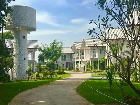Baan Suan Geb Tawan Hotel ลพบุรี ภายนอก รูปภาพ