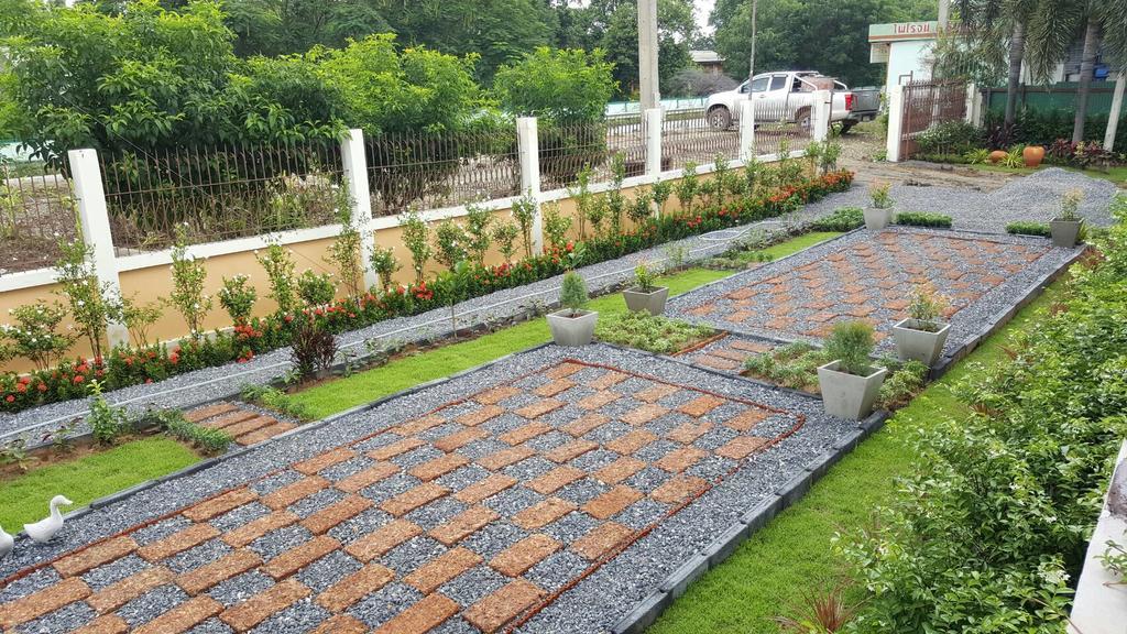 Baan Suan Geb Tawan Hotel ลพบุรี ภายนอก รูปภาพ